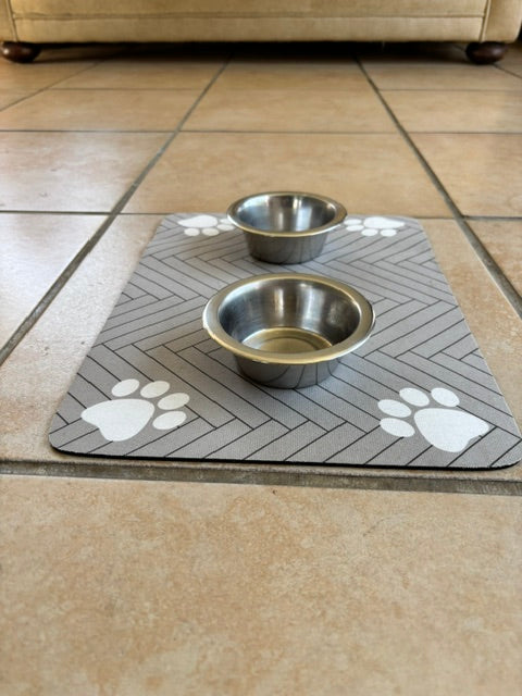 Pet Feeding Mat !