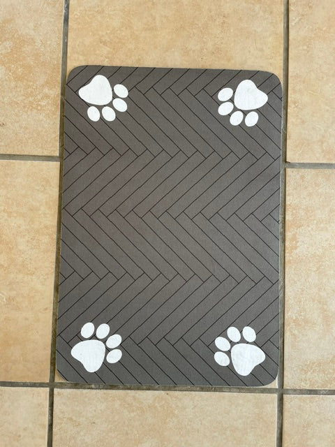Pet Feeding Mat !